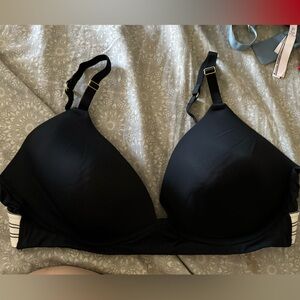 Lively cross clamp bra
